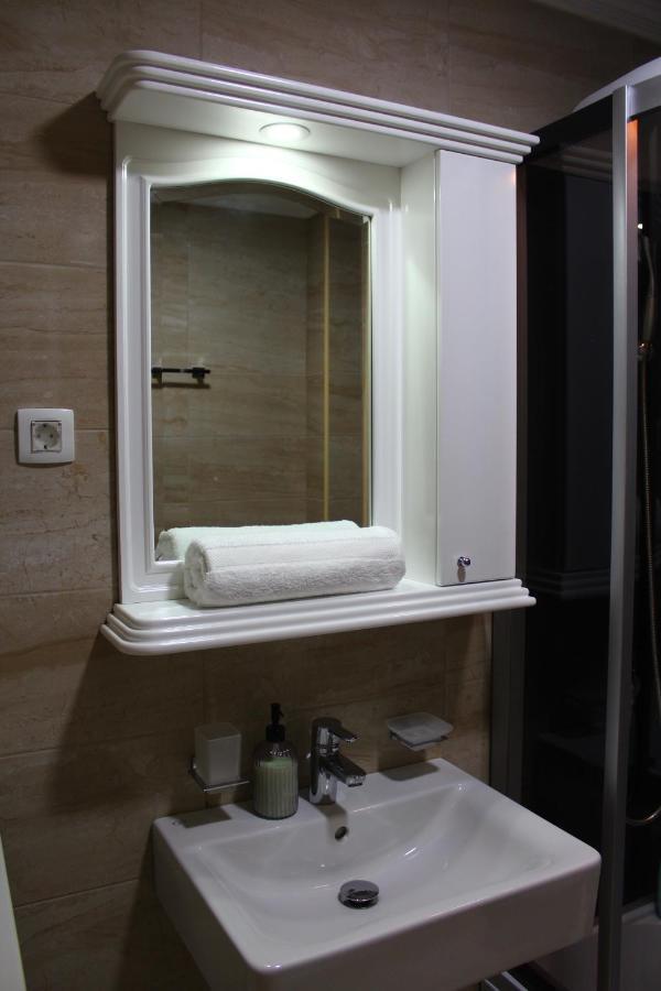 Exceptional Accommodation Cacak Ngoại thất bức ảnh