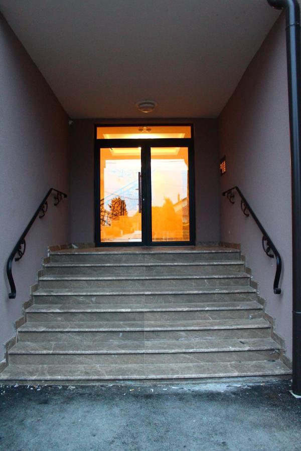Exceptional Accommodation Cacak Ngoại thất bức ảnh